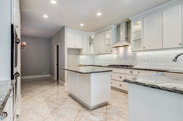 8 Zinnia, Irvine, CA 92618