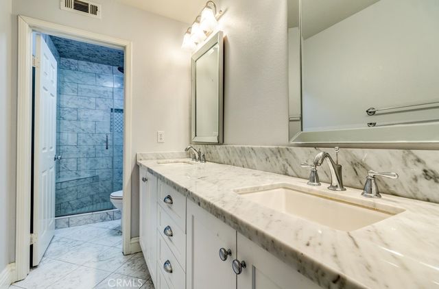 8 Zinnia, Irvine, CA 92618