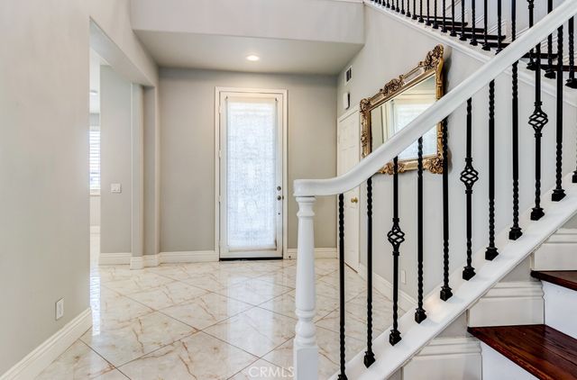 8 Zinnia, Irvine, CA 92618