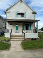 1225 White Avenue, Fremont, OH 43420