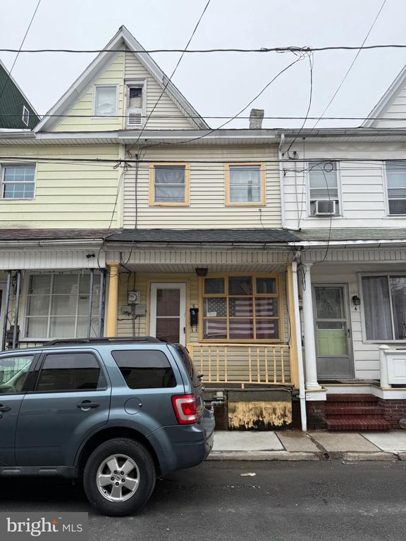 6 S FRANKLIN ST, Shamokin, PA 17872