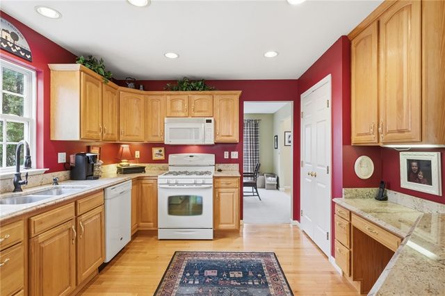 6855 Stephanie Ct, Murrysville, PA 15626