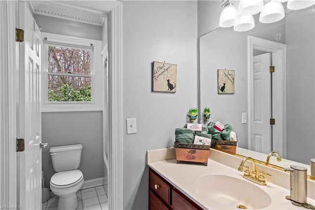 108 Candor Oaks, New London, NC 28127