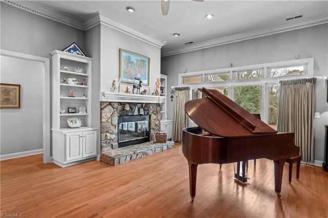 108 Candor Oaks, New London, NC 28127