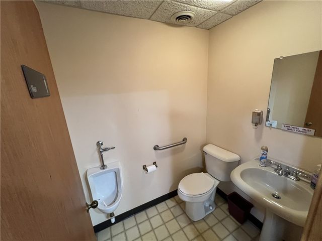 155 Mt Pleasant Rd, South Huntingdon, PA 15089