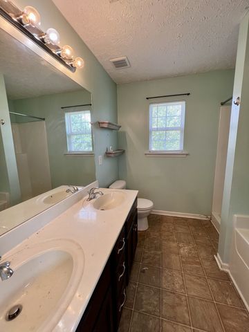 1236 Crescent Ridge Dr, Murfreesboro, TN 37128