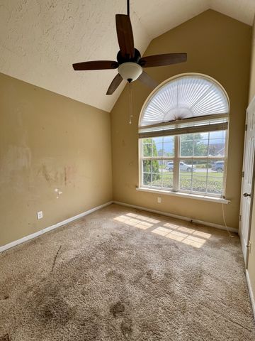 1236 Crescent Ridge Dr, Murfreesboro, TN 37128