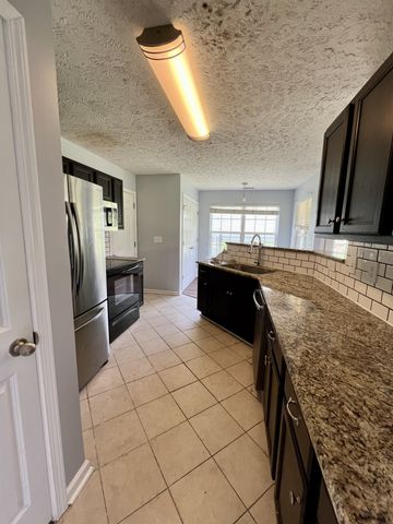 1236 Crescent Ridge Dr, Murfreesboro, TN 37128
