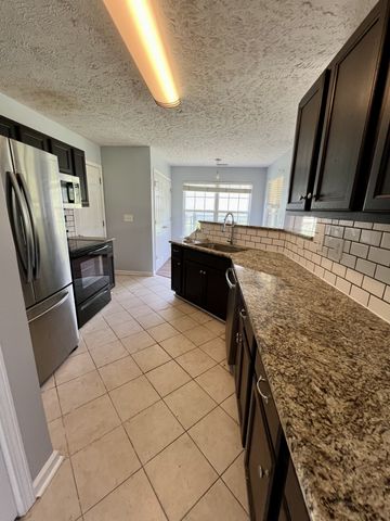 1236 Crescent Ridge Dr, Murfreesboro, TN 37128