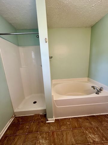 1236 Crescent Ridge Dr, Murfreesboro, TN 37128