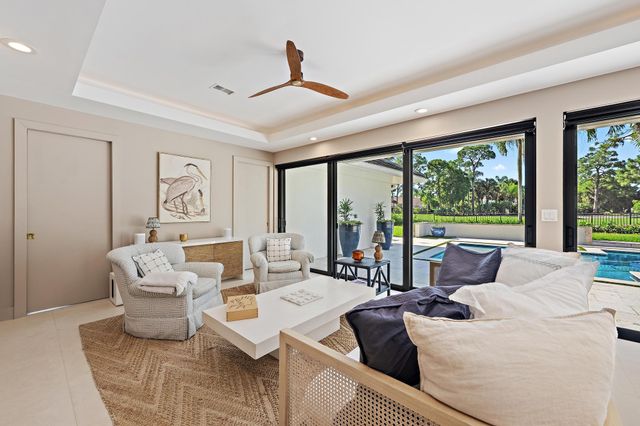 12 Alston Road, Palm Beach Gardens, FL 33418