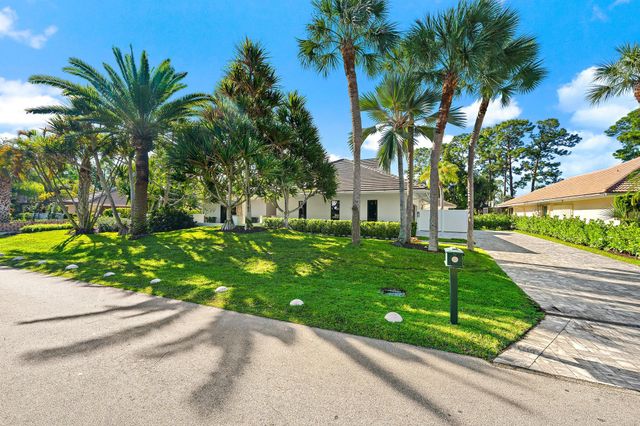 12 Alston Road, Palm Beach Gardens, FL 33418