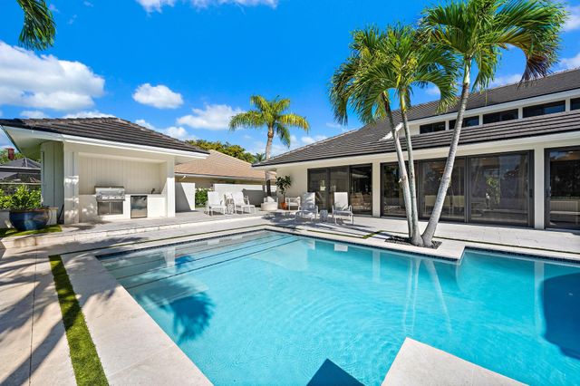 12 Alston Road, Palm Beach Gardens, FL 33418