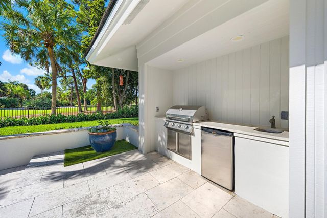 12 Alston Road, Palm Beach Gardens, FL 33418
