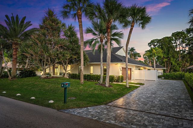 12 Alston Road, Palm Beach Gardens, FL 33418