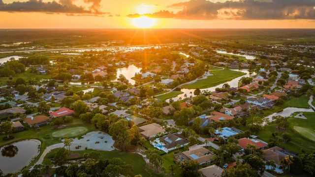 12 Alston Road, Palm Beach Gardens, FL 33418