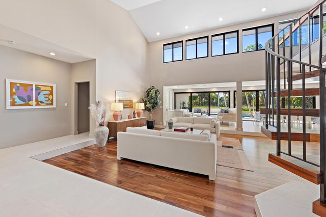 12 Alston Road, Palm Beach Gardens, FL 33418