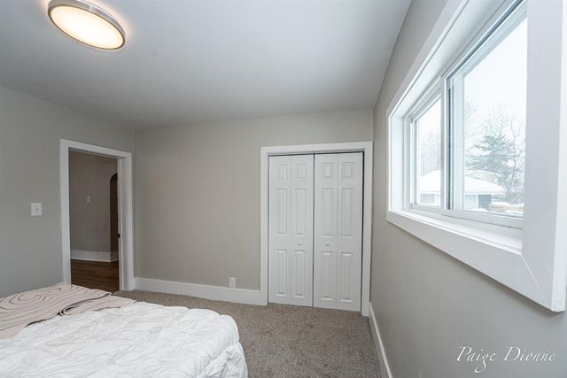 32 W Main Avenue, Zeeland, MI 49464