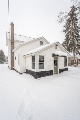 32 W Main Avenue, Zeeland, MI 49464