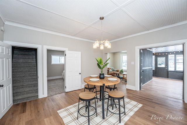 32 W Main Avenue, Zeeland, MI 49464