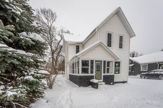 32 W Main Avenue, Zeeland, MI 49464