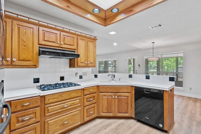 10504 Loring DR, Austin, TX 78750