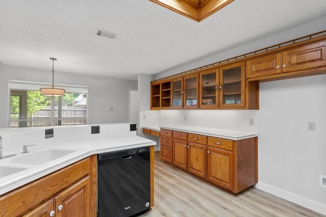 10504 Loring DR, Austin, TX 78750