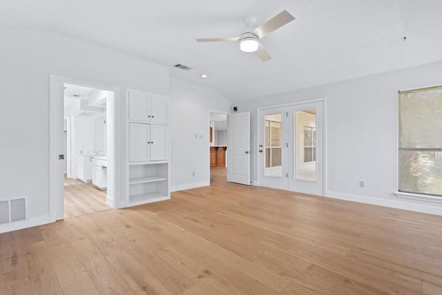 10504 Loring DR, Austin, TX 78750