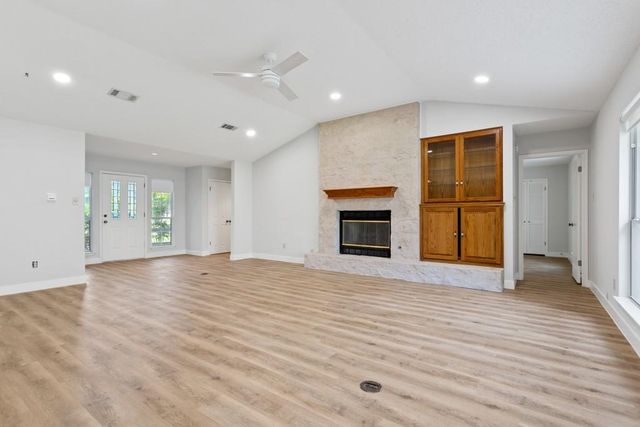 10504 Loring DR, Austin, TX 78750