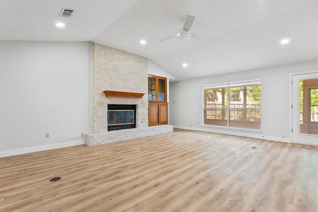 10504 Loring DR, Austin, TX 78750