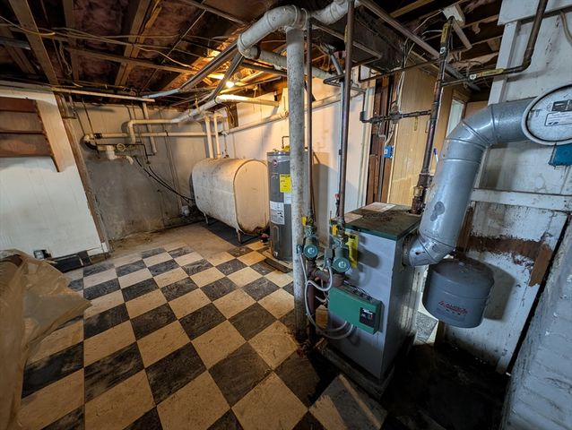 106 Cypress Ave, Tiverton, RI 02878