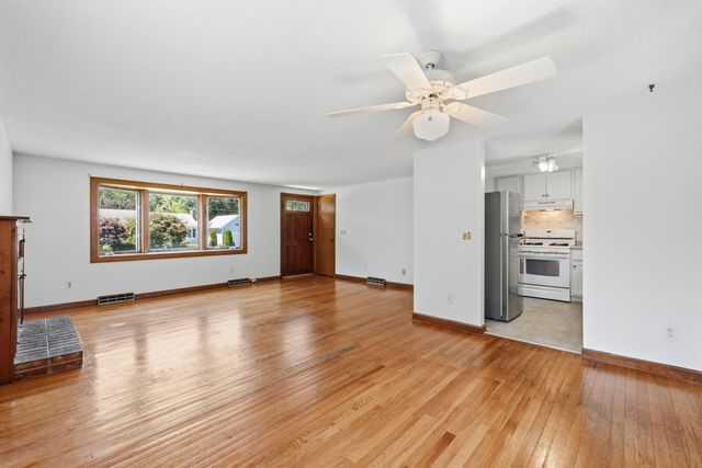 52 Arrowhead Drive, Yarmouth Port, MA 02675
