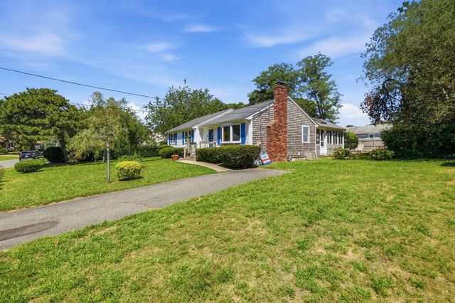 52 Arrowhead Drive, Yarmouth Port, MA 02675