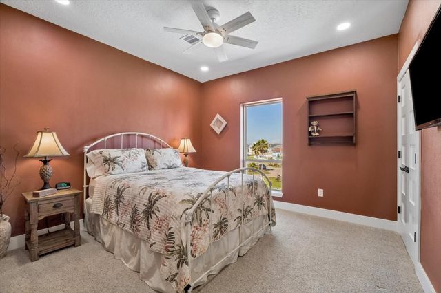 203 Kahmeha Drive, Tiki Island, TX 77554