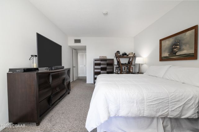 717 S Beach St Apt 303C, Daytona Beach, FL 32114