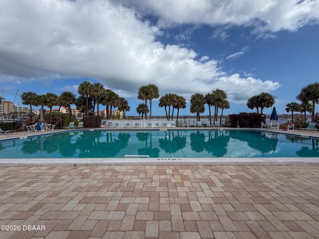 717 S Beach St Apt 303C, Daytona Beach, FL 32114