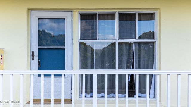717 S Beach St Apt 303C, Daytona Beach, FL 32114