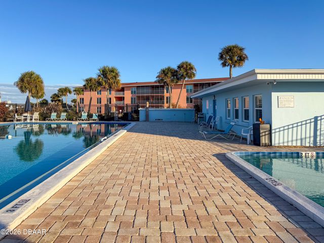 717 S Beach St Apt 303C, Daytona Beach, FL 32114