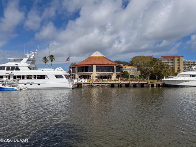 717 S Beach St Apt 303C, Daytona Beach, FL 32114