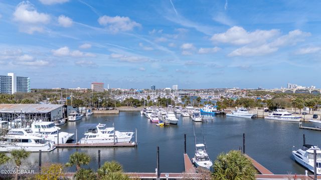 717 S Beach St Apt 303C, Daytona Beach, FL 32114