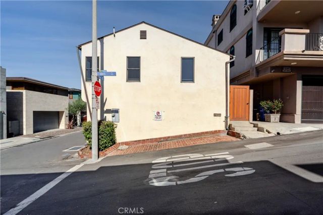 1812 Ocean Drive, Manhattan Beach, CA 90266