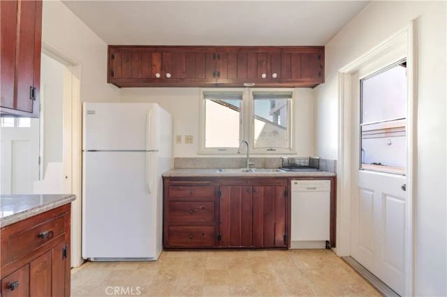 1812 Ocean Drive, Manhattan Beach, CA 90266