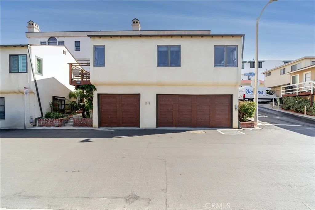 1812 Ocean Drive, Manhattan Beach, CA 90266