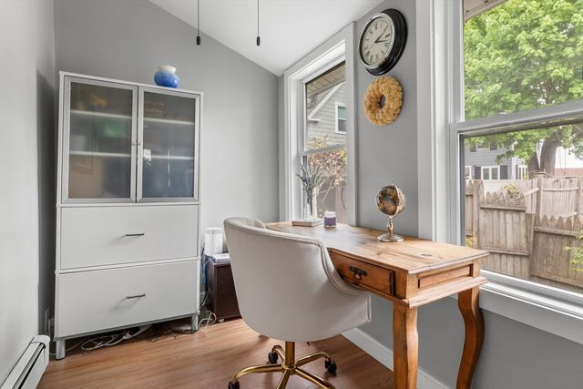9 Elm Ct, Andover, MA 01810