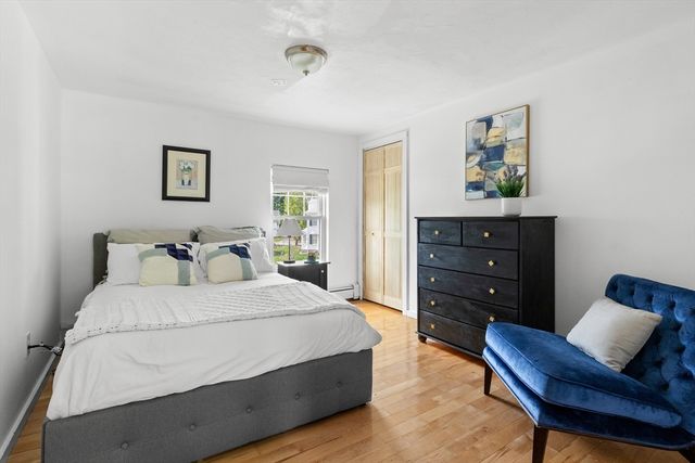 9 Elm Ct, Andover, MA 01810