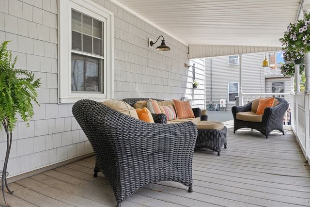 9 Elm Ct, Andover, MA 01810