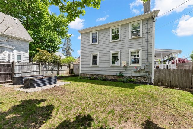 9 Elm Ct, Andover, MA 01810
