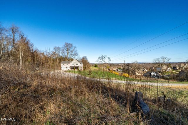 1579 Becky Drive, Johnson City, TN 37601
