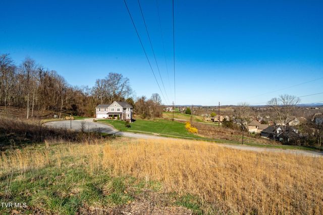 1579 Becky Drive, Johnson City, TN 37601