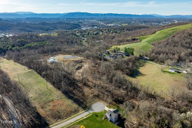 1579 Becky Drive, Johnson City, TN 37601
